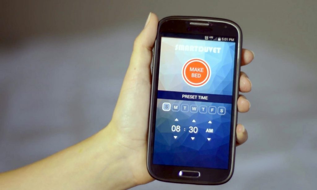 Smart-одеяло застелит кровать самостоятельно 1 Snimok