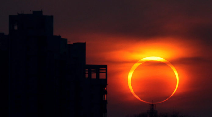 Сегодня произойдет кольцеобразная версия солнечного затмения