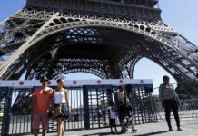 Эйфелеву башню «украсят» пуленепробиваемыми стеклянными стенами