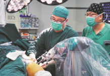 Китайский робот-хирург спас жизнь пациенту, оперировать которого отказались 20 хирургов