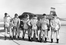 Три конструкции встроенного в скафандр туалета получили $30,000 призовых