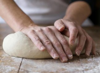 Ученые: Процесс производства буханки хлеба вредит атмосфере Земли