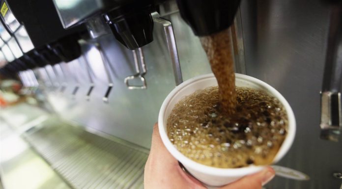 Употребление сладких напитков крайне опасно для мозга