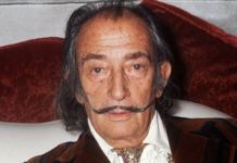 Останки Сальвадора Дали подвергнут эксгумации