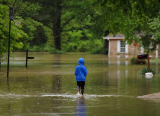 Ученые назвали причину экстремальной погоды на Земле
