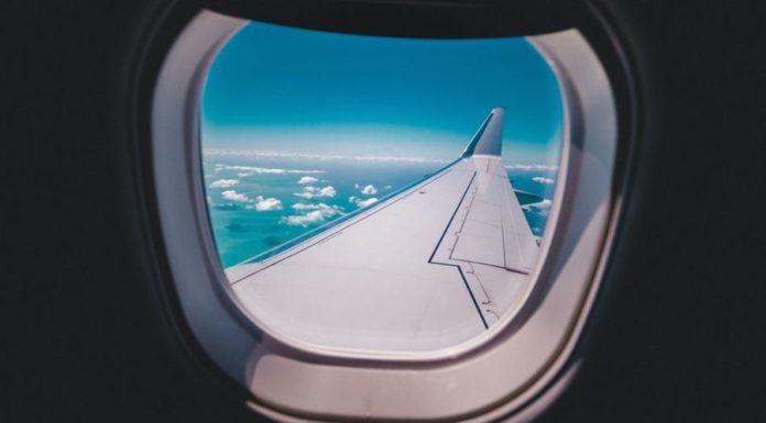 Что происходит с нашим телом и мозгом во время путешествия самолетом