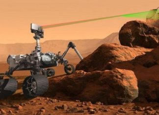 Марсоход Perseverance сканирует скалы «поющим лазером». Его можно услышать