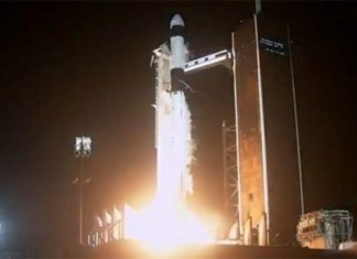 Полет «Драгон»: корабль SpaceX стартовал с мыса Канаверал