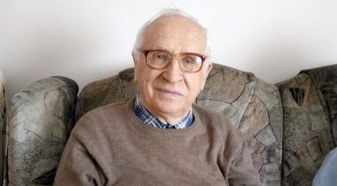 Профессор LNU Джозеф Лос был выпущен для «аморальных действий»