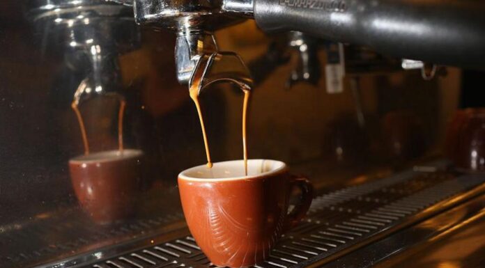 Когда пить кофе и когда лучше держаться