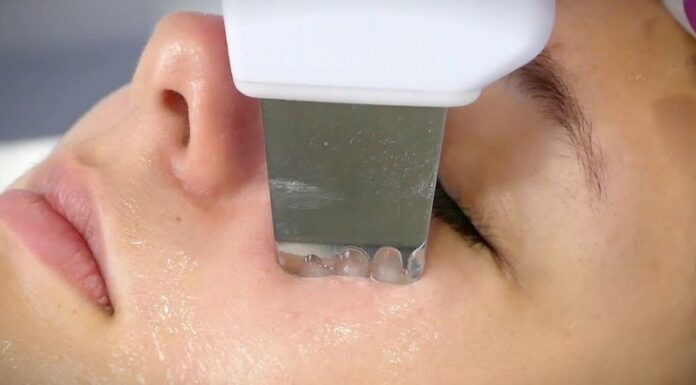 Ультразвуковой пилинг в клинике «Ланцетъ»