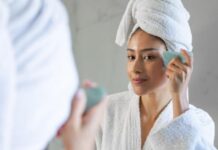 Три домашние процедуры против отеков лица: есть ли от них польза