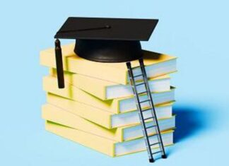 Рекорды поступления в вузы. Почему так стало больше поступающих и должна ли только мобилизация